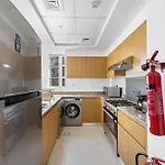 Vayk - Spacious 2 Bd Apartment With Burj Khalifa Views