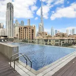 Vayk - Spacious 2 Bd Apartment With Burj Khalifa Views