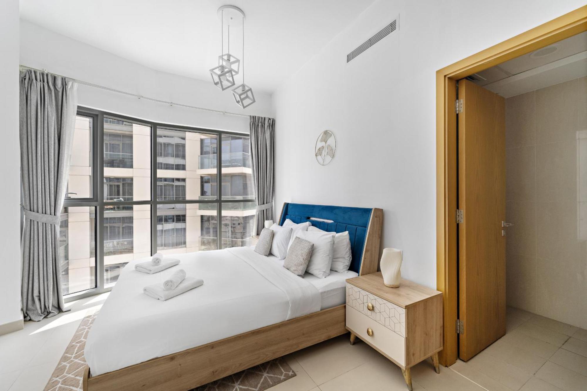 Apartment Vayk - Spacious 2 Bd With Burj Khalifa Views