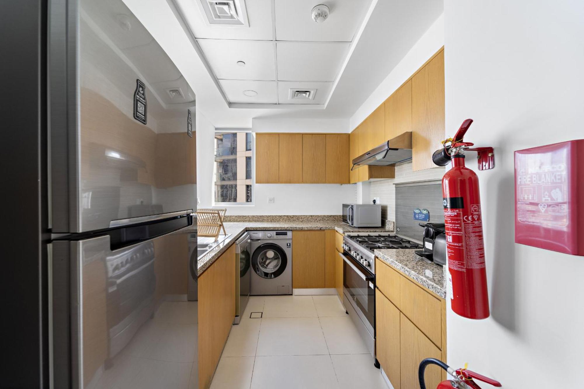Vayk - Spacious 2 Bd With Burj Khalifa Views *