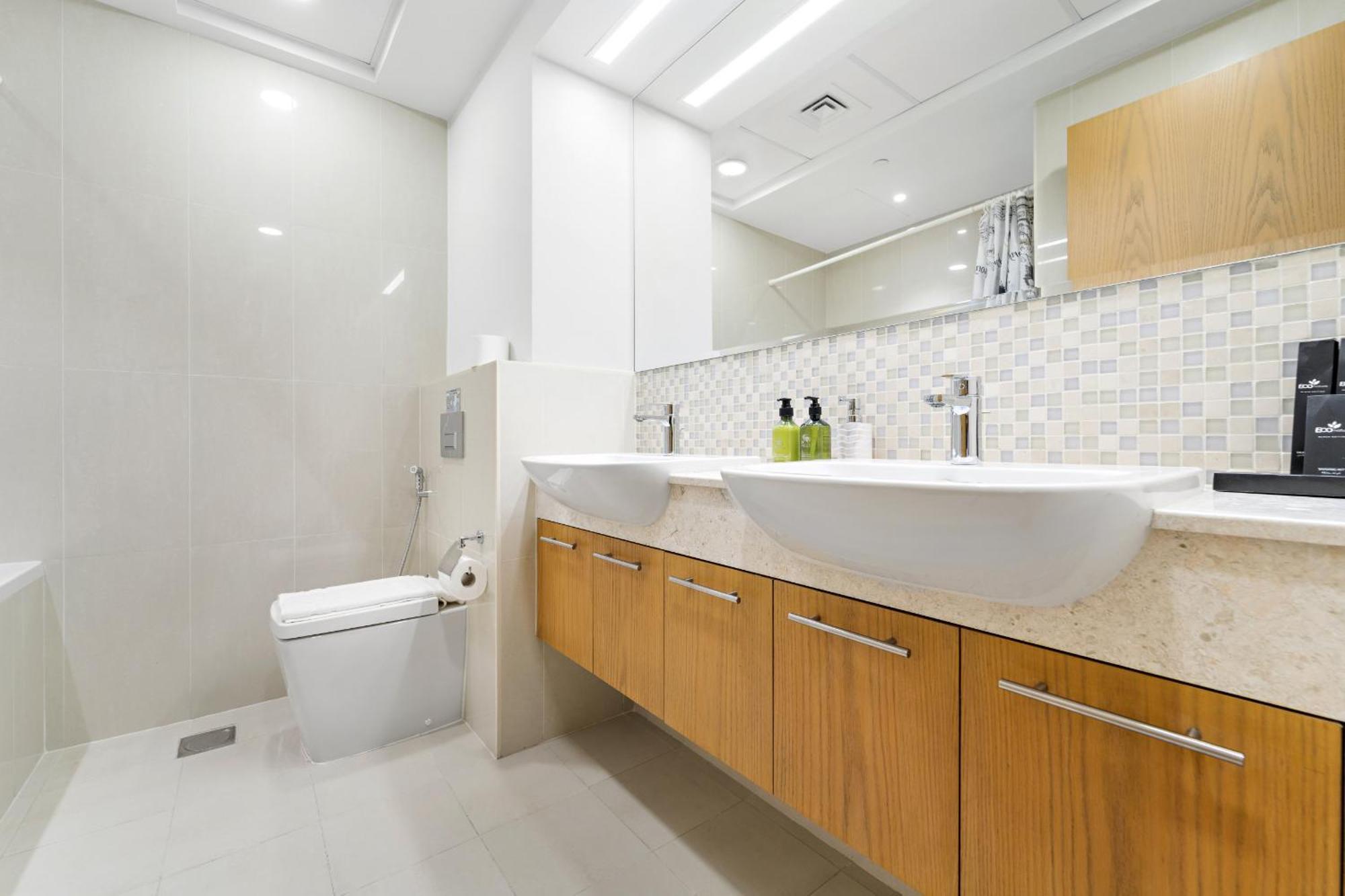Vayk - Spacious 2 Bd With Burj Khalifa Views Apartment Dubai