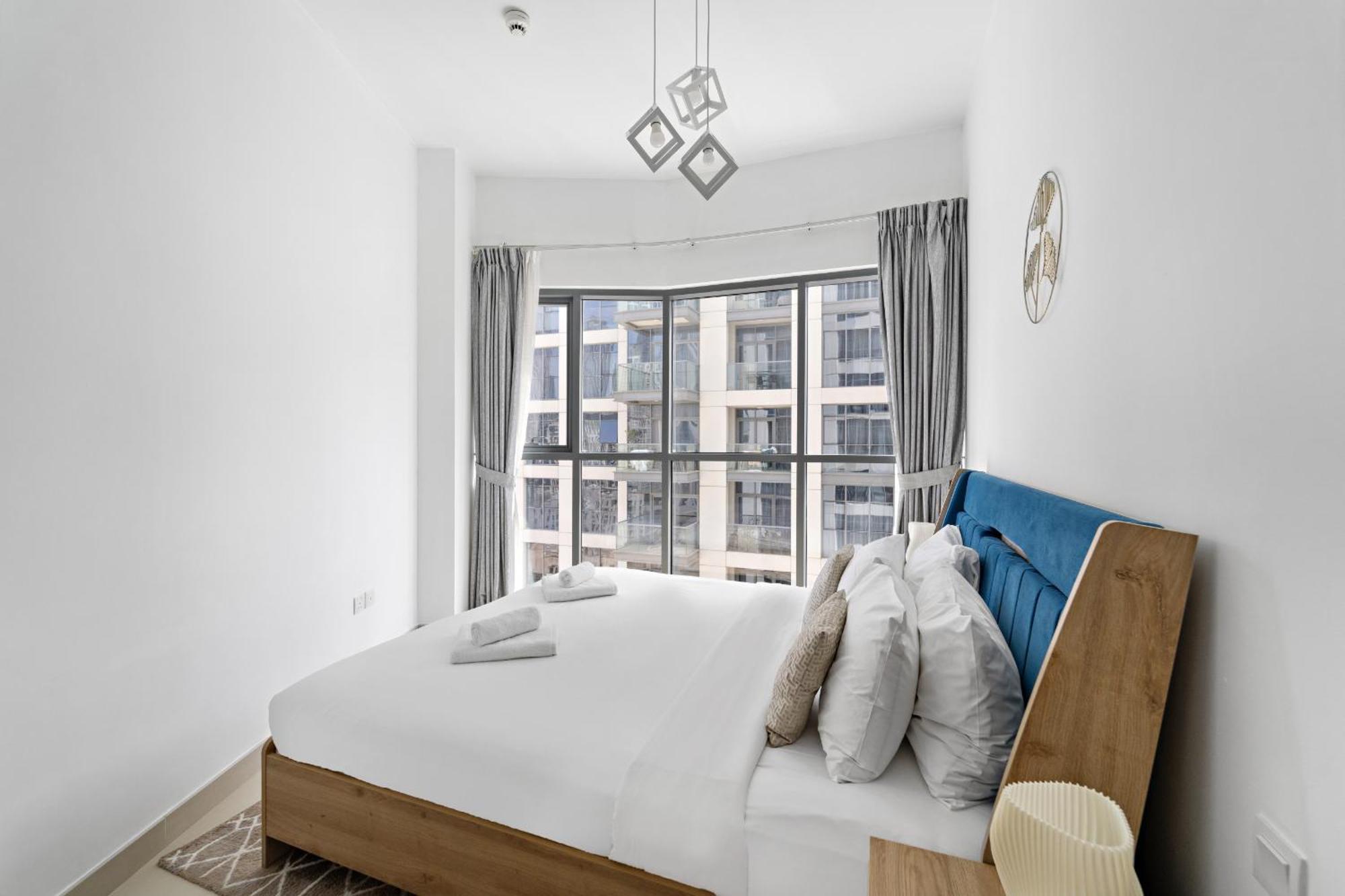 Vayk - Spacious 2 Bd With Burj Khalifa Views Dubai