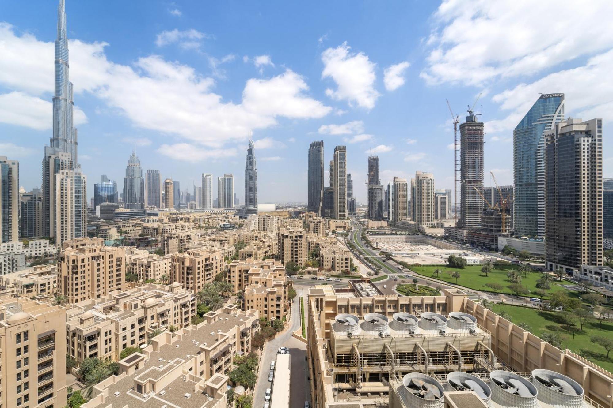 Apartment Vayk - Spacious 2 Bd With Burj Khalifa Views Dubai